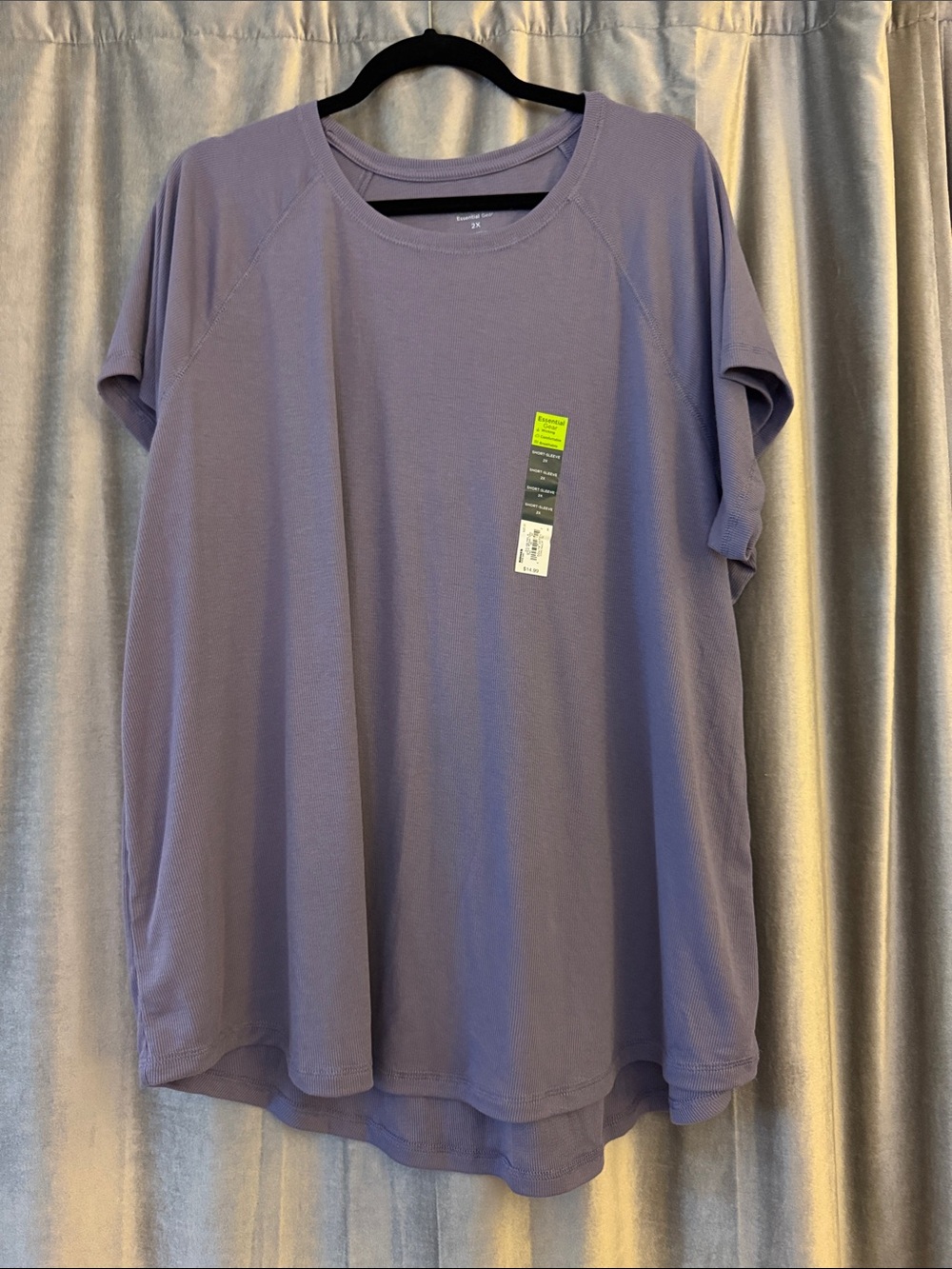 Short-Sleeve Women's Tee in Lavender Purple
